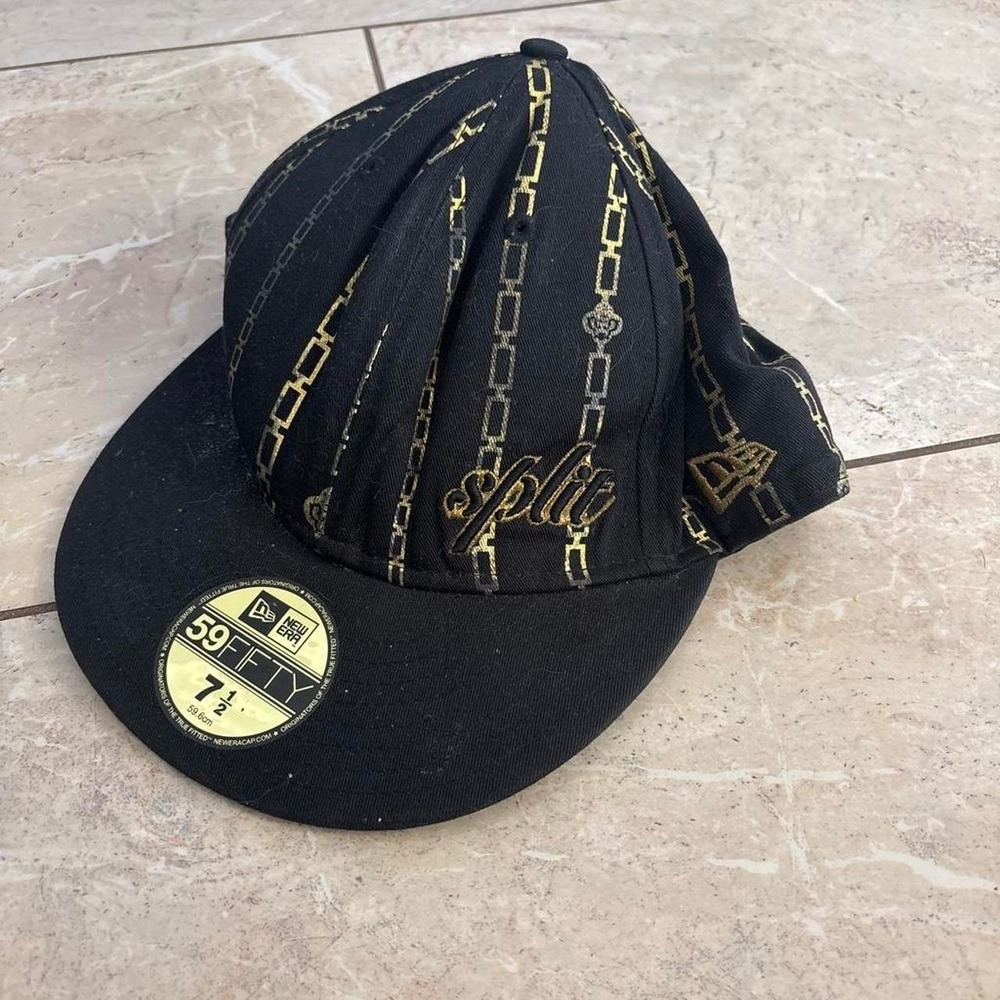 New Era 59FIFTY Split Logo Gold Chain Link Black Fitted Hat Size 7 1/2 Y2K Cap